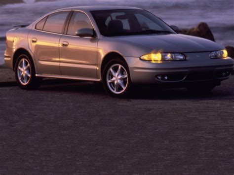 2001 oldsmobile alero specs|2001 oldsmobile alero reviews.